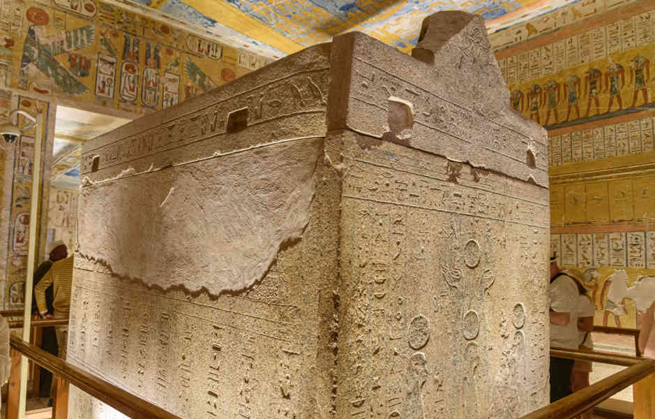Egipto 229 - Valle de los Reyes - Tumba de Ramsés IV.jpg